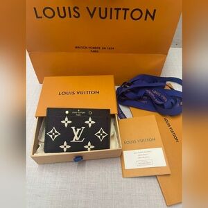 Louis Vuitton Card Holder Black / Beige